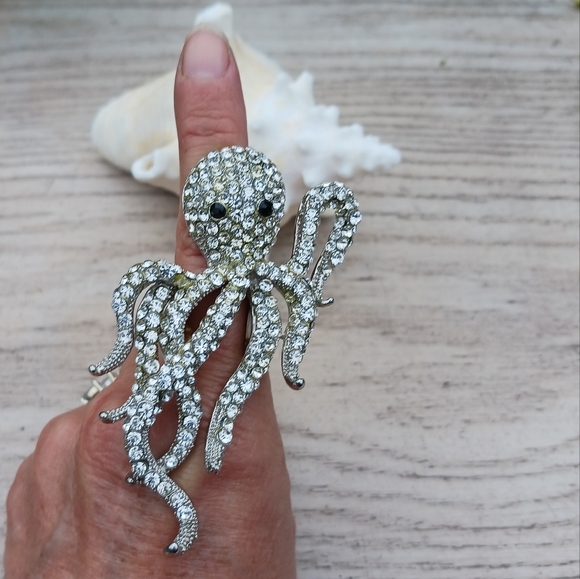 Vintage Rhinestone Octopus Stretch Ring or Necklace Piece - Picture 2 of 12